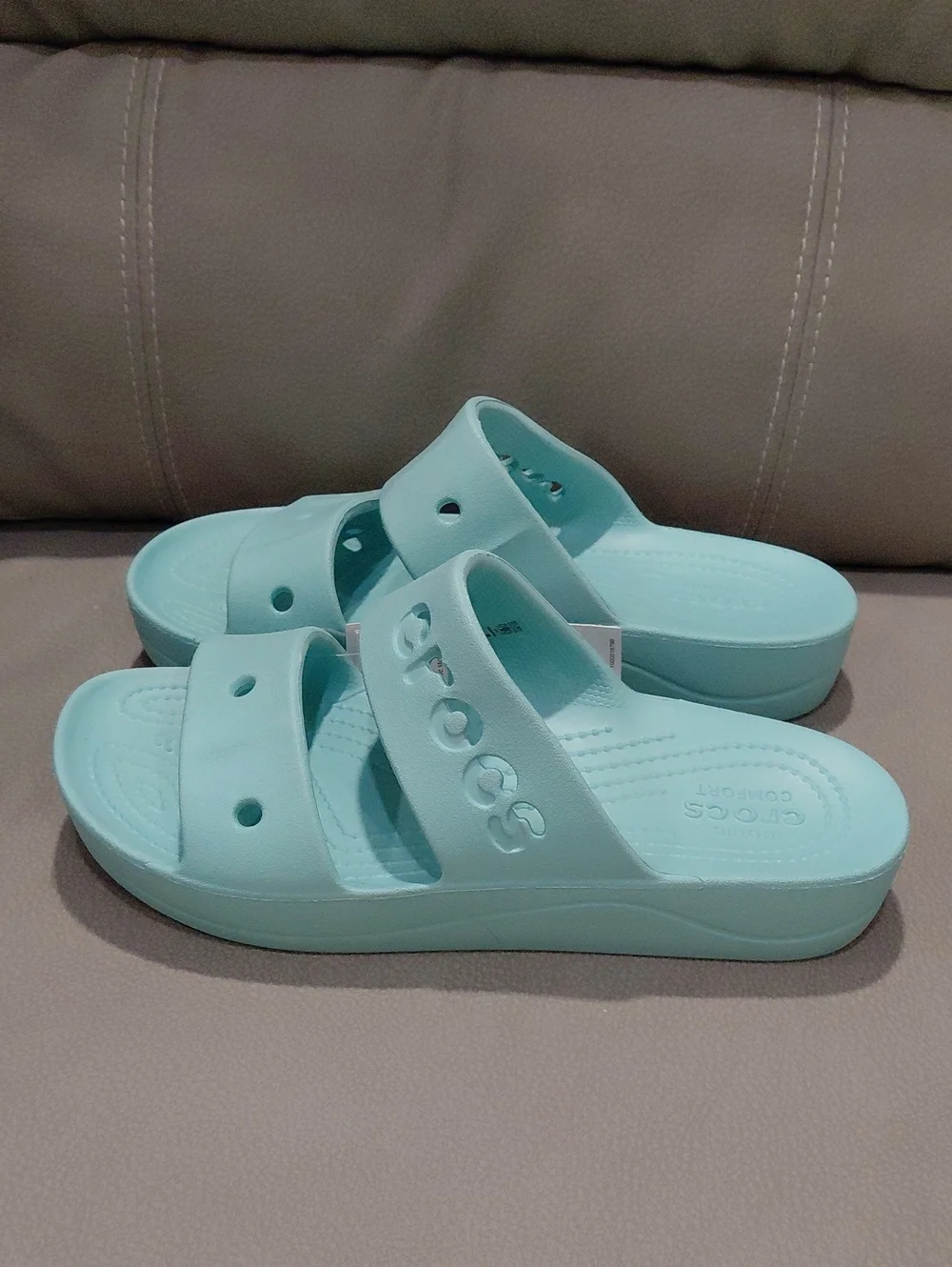 CROCS nwt size